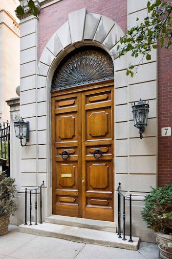 Historic Showroom in Prime UES - Image 3