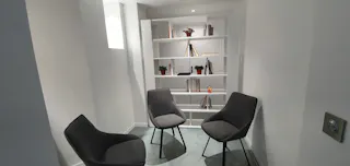 Gallery Space for Rent - Paris 3rd arrondissement - Image 5
