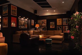 One-of-a-kind Boutique/Loft in Saint-Lazare - Image 3