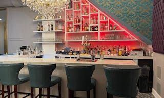 Bar and Lounge - Image 1