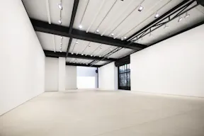 Incredible Venue in Paris 17th - Image 7