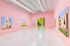 Sleek Storefront Gallery & Event Space in Prime Tribeca Art District - Image 12