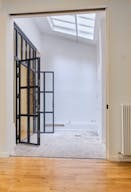 Espace atypique avec cour privative � R�publique / Canal Saint-Martin - Image 10