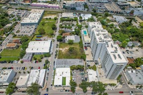 Outdoor space in Edgewater/Wynwood Miami - Image 2