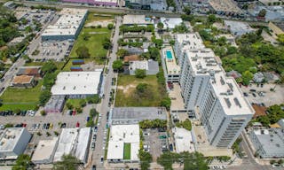 Outdoor space in Edgewater/Wynwood Miami - Image 2