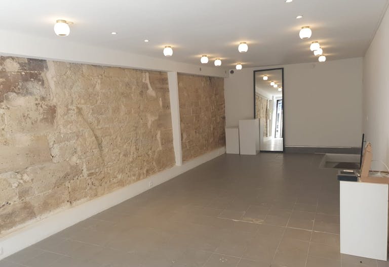 New Boutique near Temple and Arts et M�tier - Image 2