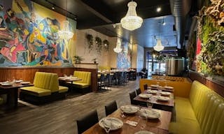 Modern Indian Restaurant Space for Corporate Meeting & Event at Historical Castro Area - Image 1