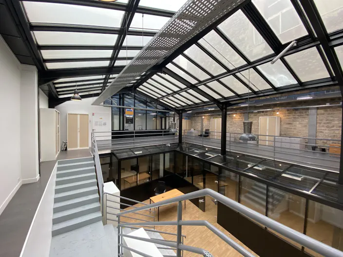 Atypical Space in the 10th arrondissement of Paris - Image 2