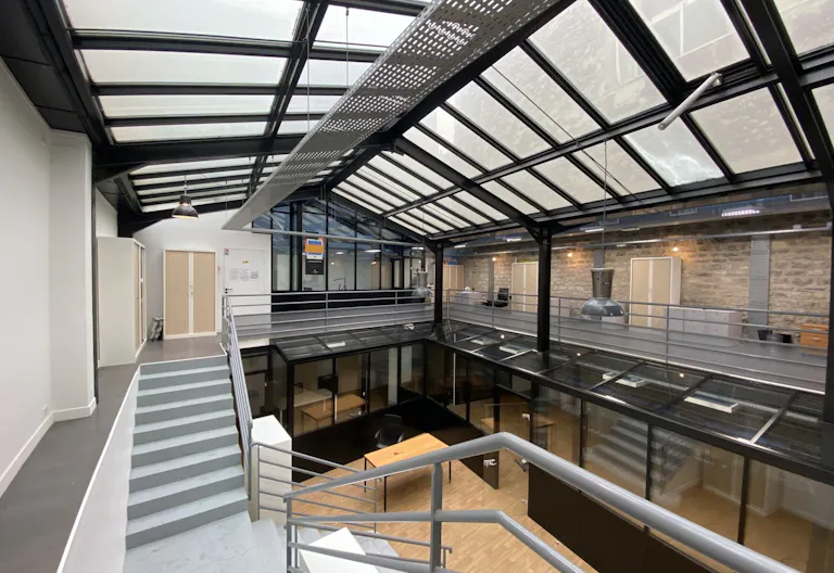 Atypical Space in the 10th arrondissement of Paris - Image 2