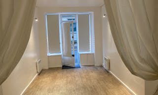 Boutique au coeur du 7�me arrondissement - Image 2