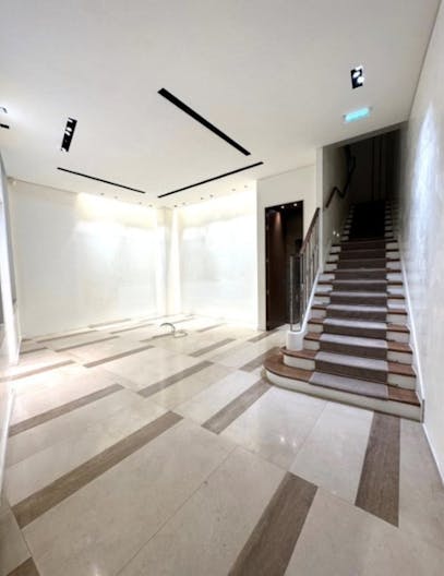 Boutique premium dans le quartier St Germain - Image 4