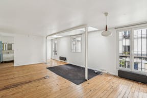 Un Showroom professionnel très lumineux au Carreau du Temple - Image 6