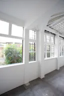 Temporary 13 Marais show room & pop up - Image 13