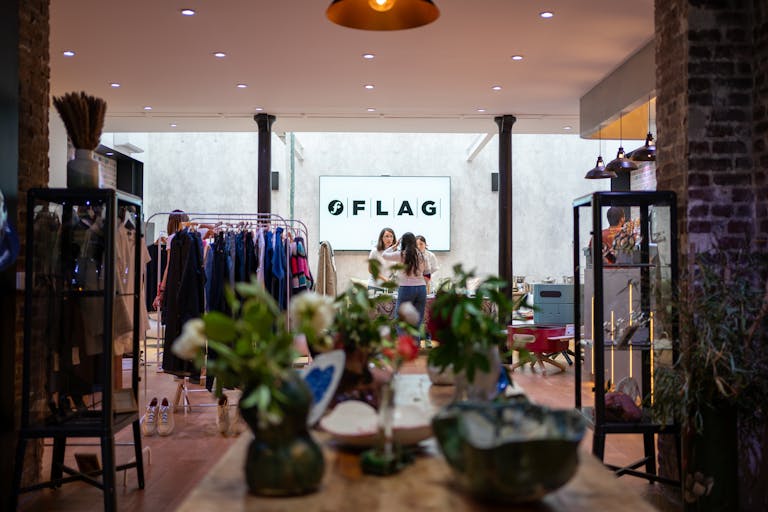 Loft sous verrière - Equiria Showroom - Image 0