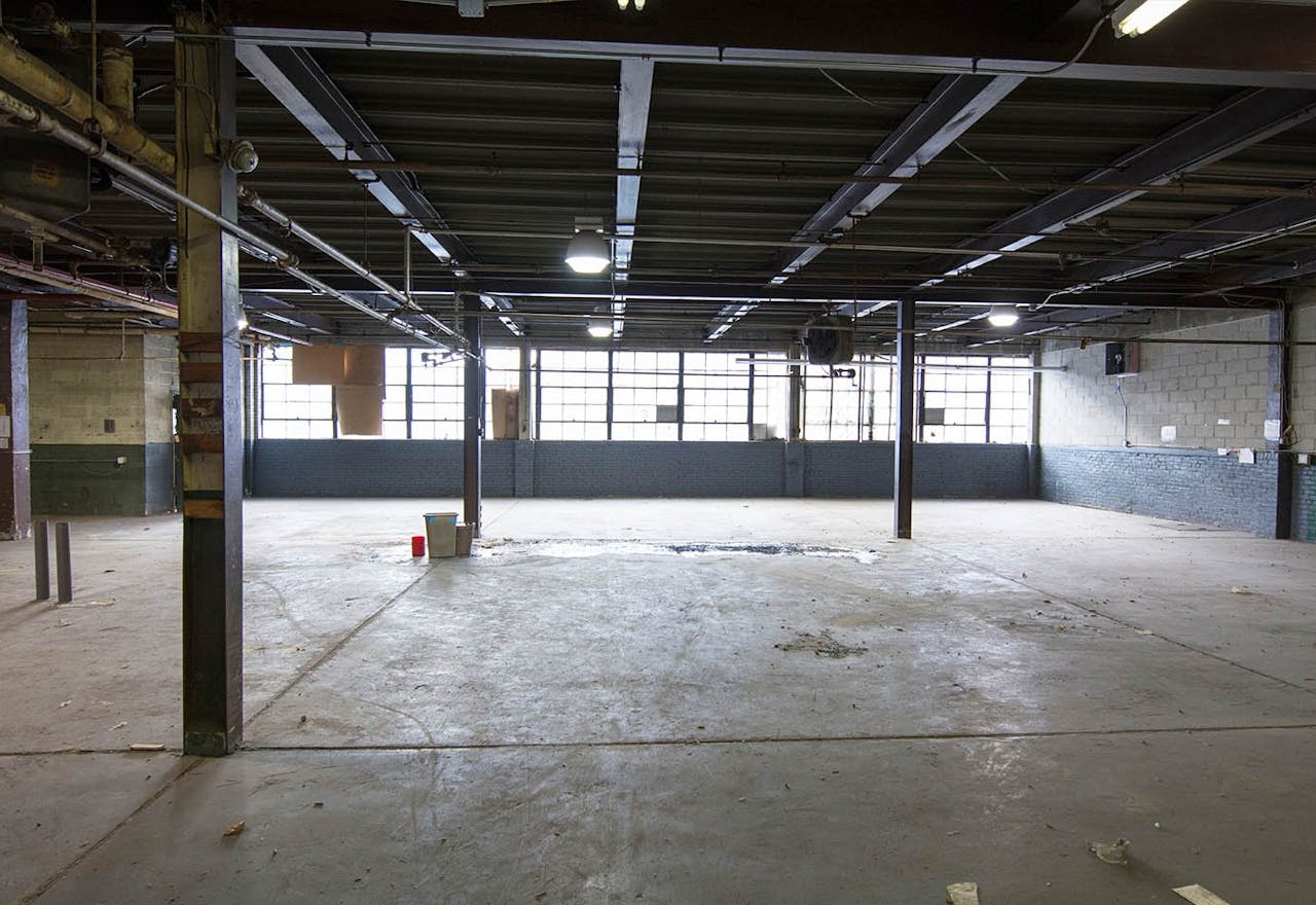 Huge Warehouse in Gowanus Brooklyn - Image 0