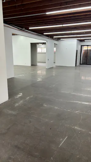Large Custom Space in Prime Fairfax Location - Image 0