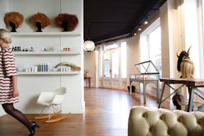 A new 100m2 open space on the corner of a beautiful "Marais" street, just behind the Place des Vosges in Paris - Image 4