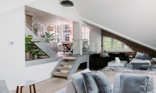 Sun-Drenched Soho Penthouse with Two Terraces - Image 1