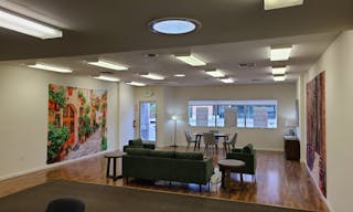 Excellent Show Room Space Near Downtown Mountain View - Image 3