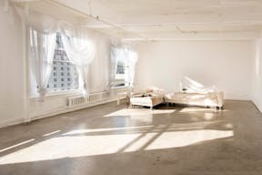 DTLA Skyline View Penthouse - Image 9