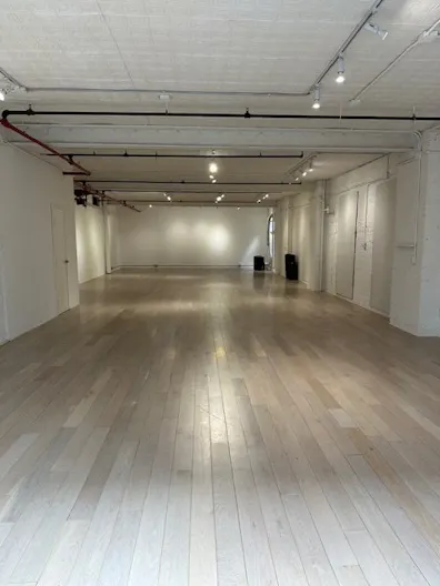 Spacious Art/Photography/Workspace Studio - Image 3