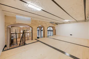 Un showroom élégant dans le Marais - Image 5