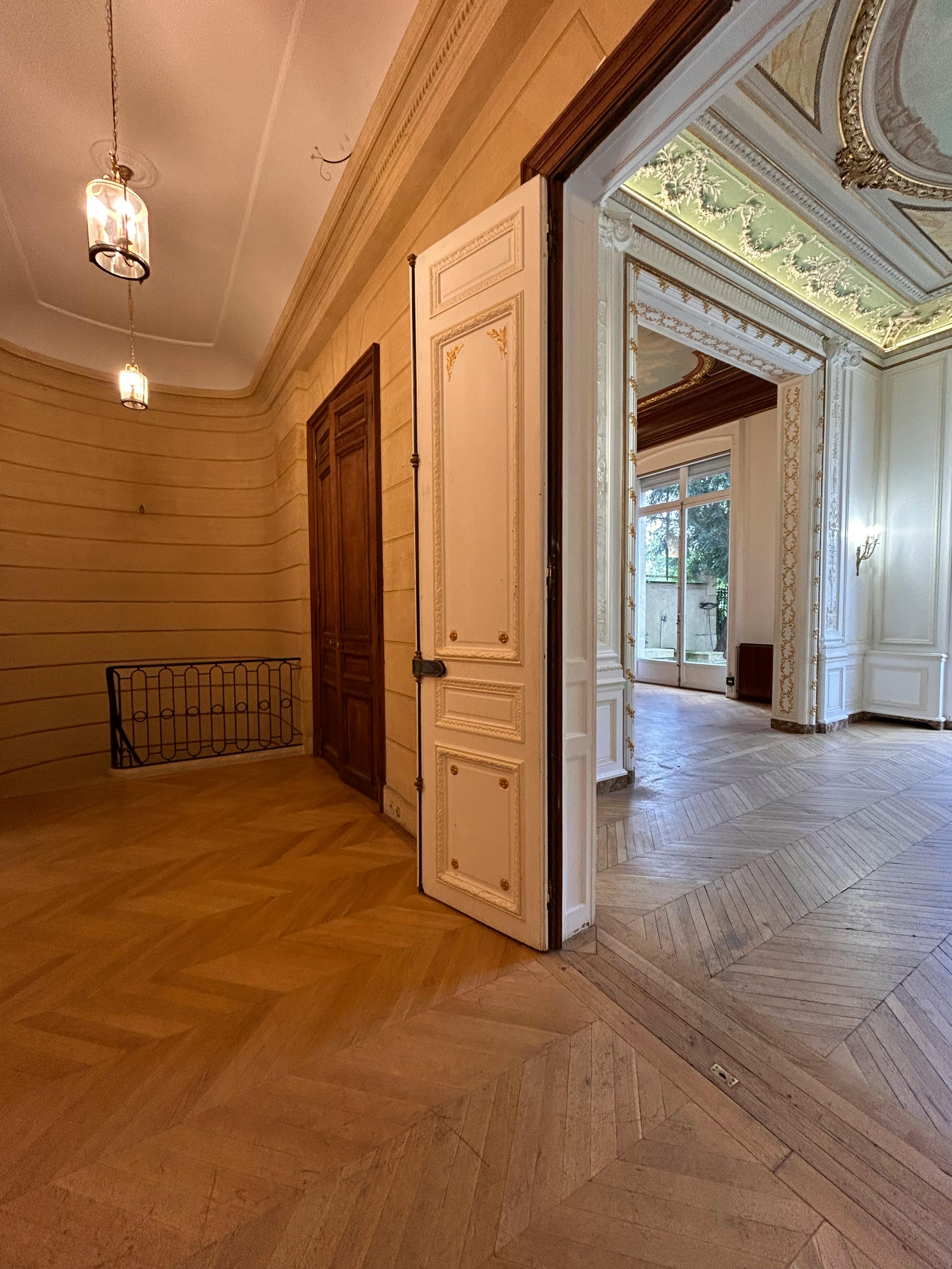 Private Mansion with Garden on Rue de Monceau, Paris