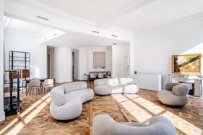 Showroom Place des Victoires Paris - Fashion week and private events - Image 10