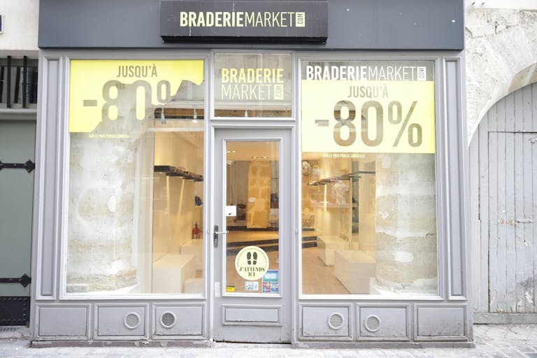 Pop-Up Store in Le Marais Saint-Paul - Image 0