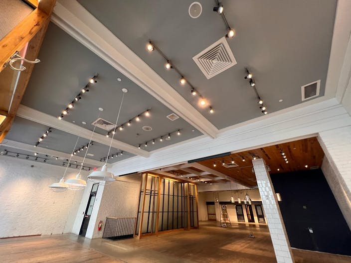 Sizeable 2nd Floor Retail or Event Space - Image 3