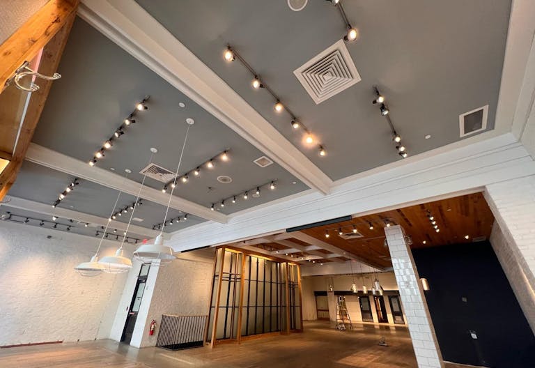 Sizeable 2nd Floor Retail or Event Space - Image 3