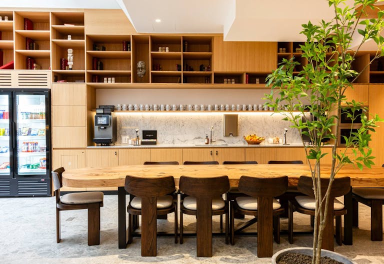 Salle de r�union 8 personnes (MT009) - Image 1