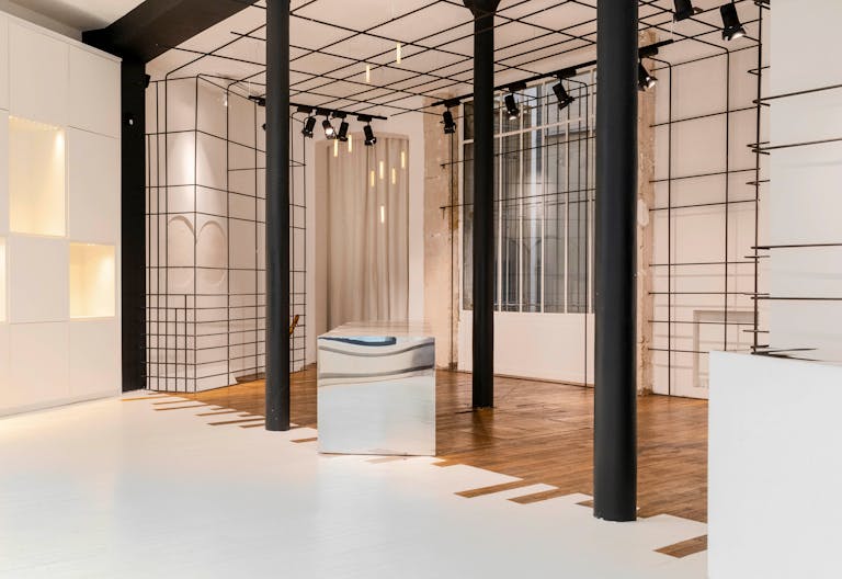 Elevate your Brand with our UNIQUE POP UP SPACE in PARIS Marais - Image 2