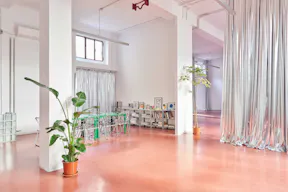 Ampia location in un contesto elegante - Image 14