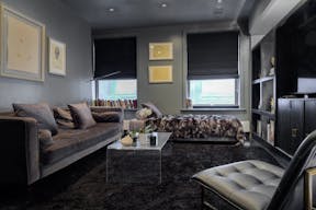 Classically Elegant Soho Duplex - Image 15