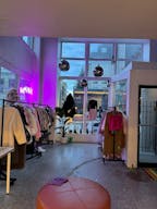 Capitol Hill Retail store share space - Image 1