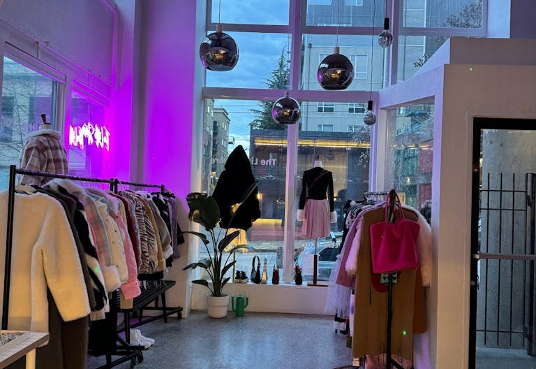 Capitol Hill Retail store share space - Image 1