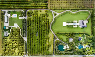 Tranquil Oasis Retreat with Lush Gardens and Modern Amenities Near Miami - Image 6