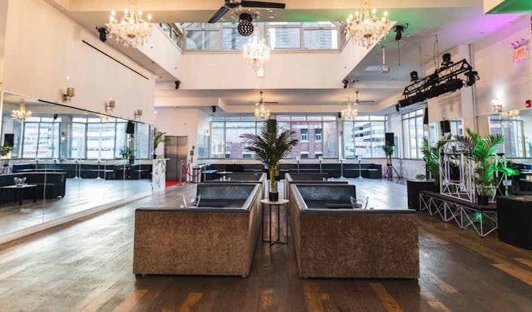 Breathtaking Hudson River Views - Sophisticated and Elegant Venue in Hell's Kitchen - Image 1