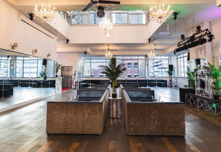 Breathtaking Hudson River Views - Sophisticated and Elegant Venue in Hell's Kitchen - Image 1