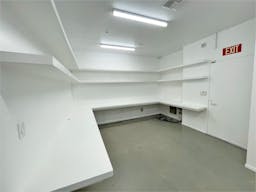 8013 Melrose Avenue - Image 10