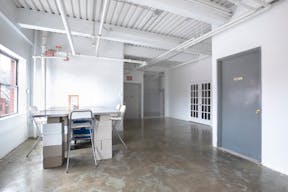 Beautiful Art Gallery in Queens - Image 2