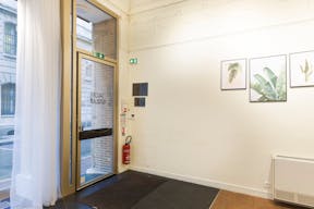 Chic Boutique in Toulouse - Image 5