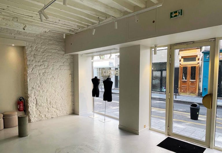 Amazing Pop up in Le Marais - Image 1