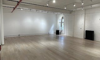 Spacious Art/Photography/Workspace Studio - Image 2