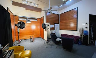 Photo Studio w/ Equipment Included In WeHo - Image 0