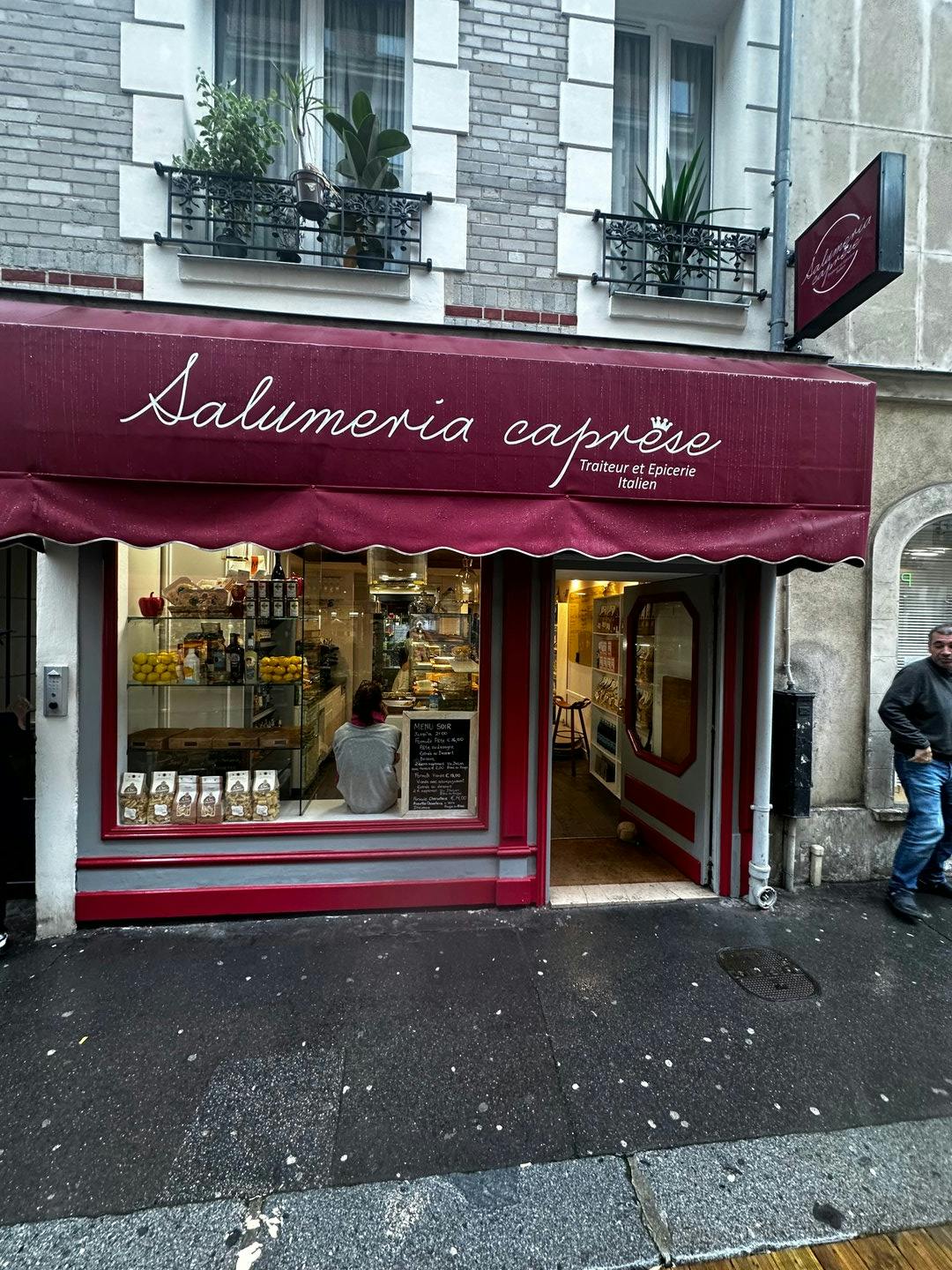 90 sqm Restaurant and Event Space on Rue Lauriston, Paris