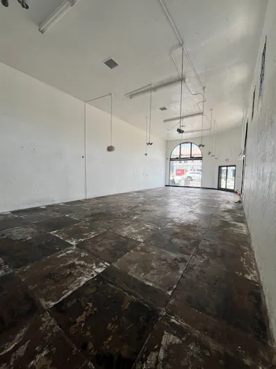 Bright Creative Content Studio on Melrose Ave - Image 1