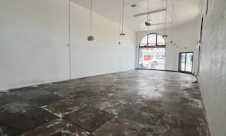 Bright Creative Content Studio on Melrose Ave - Image 1