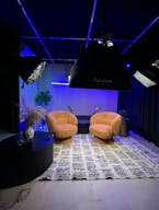 Private Office // Private Parking - Image 8